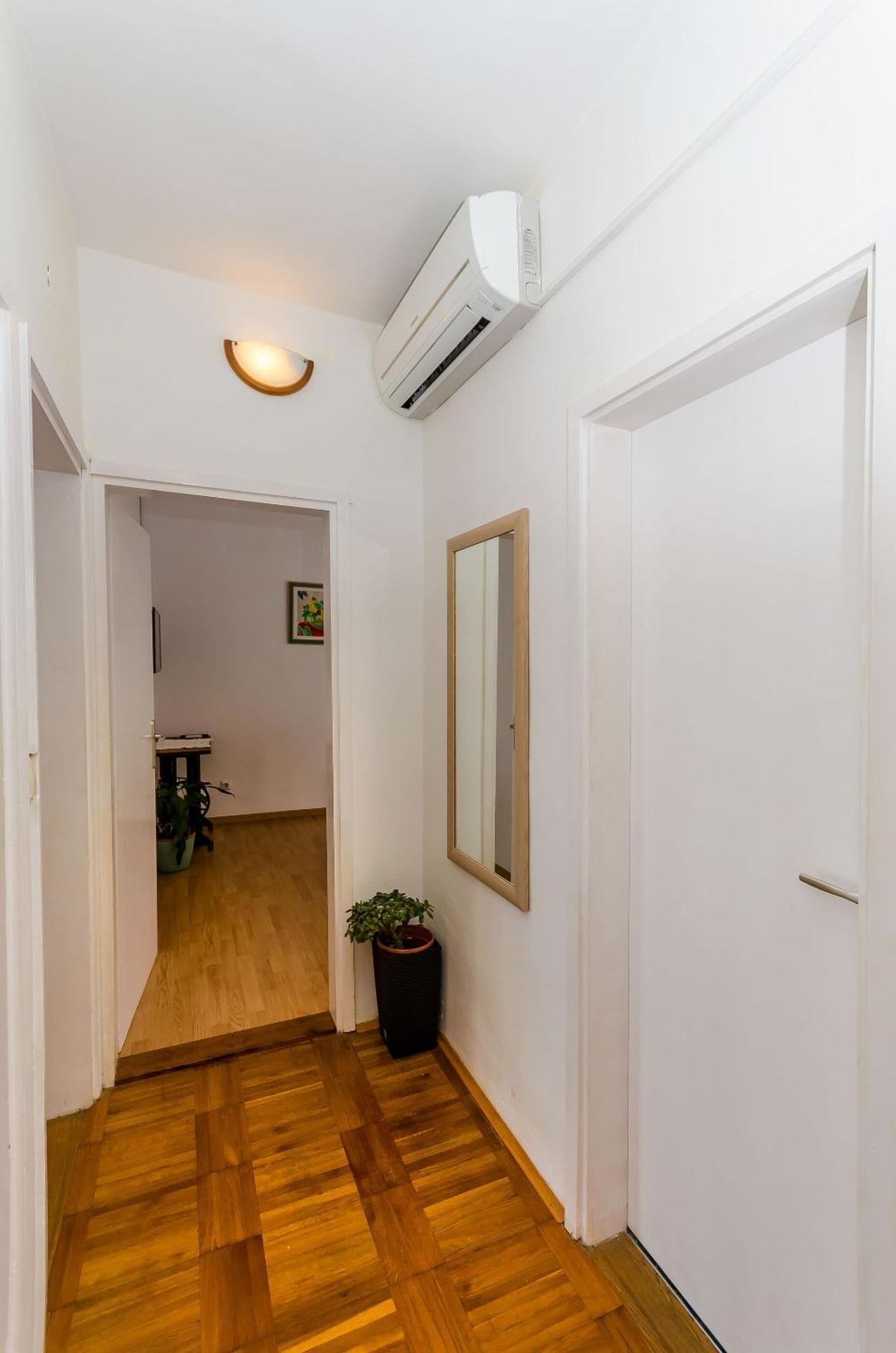 Apartments Jakov Jelsa  Εξωτερικό φωτογραφία