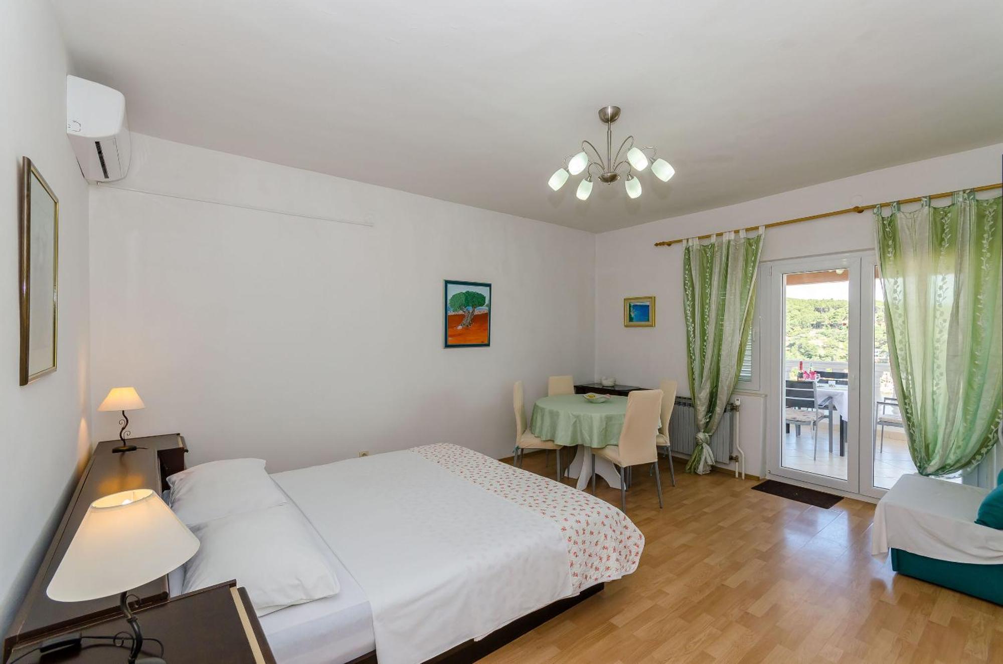 Apartments Jakov Jelsa  Εξωτερικό φωτογραφία