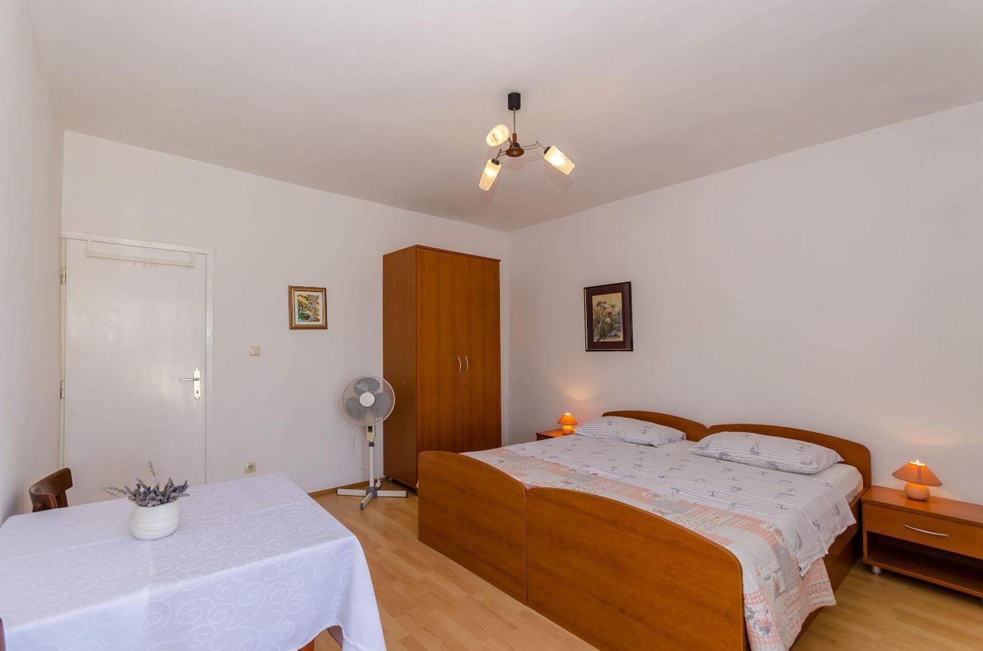 Apartments Jakov Jelsa  Εξωτερικό φωτογραφία