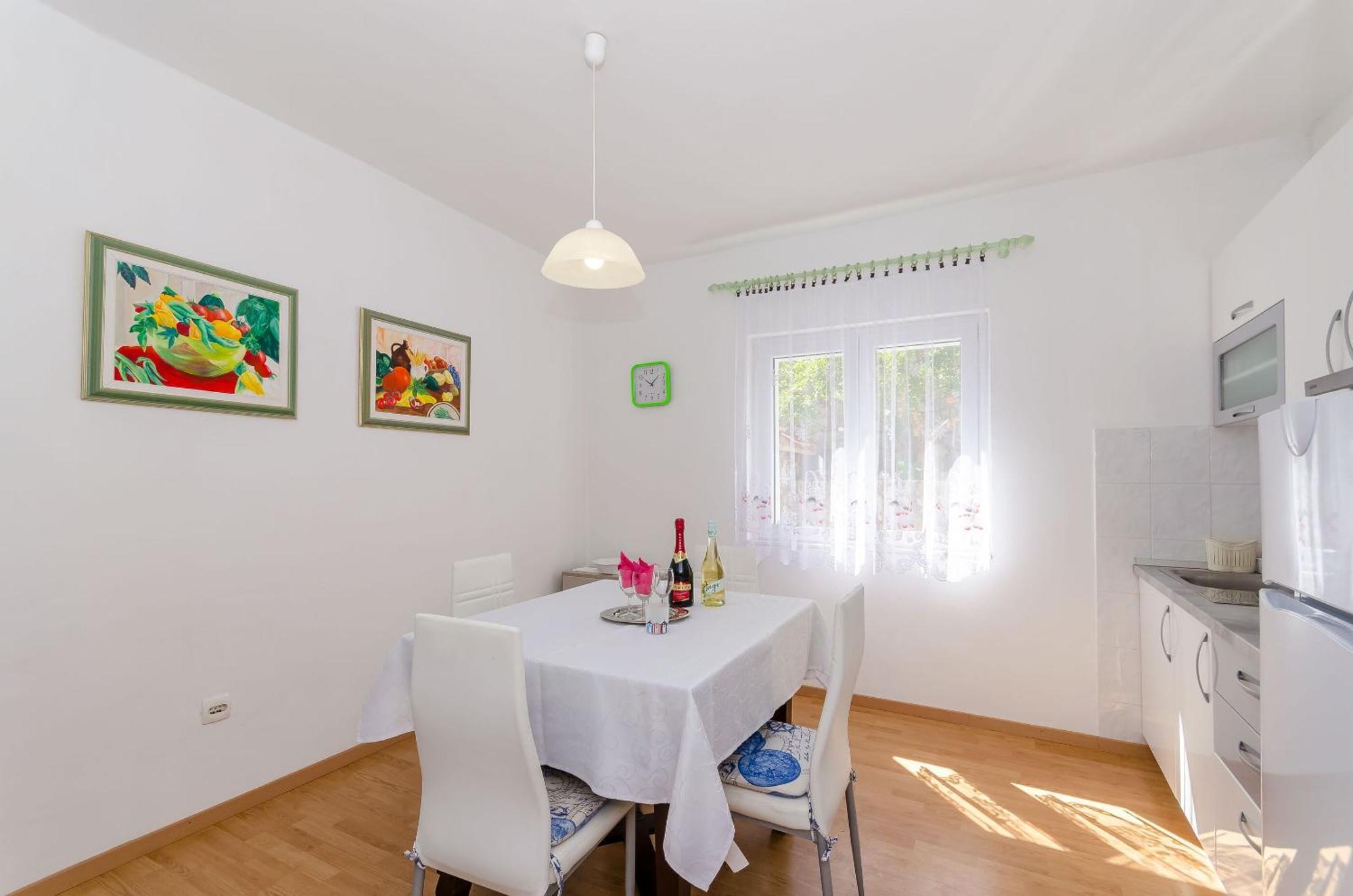 Apartments Jakov Jelsa  Εξωτερικό φωτογραφία