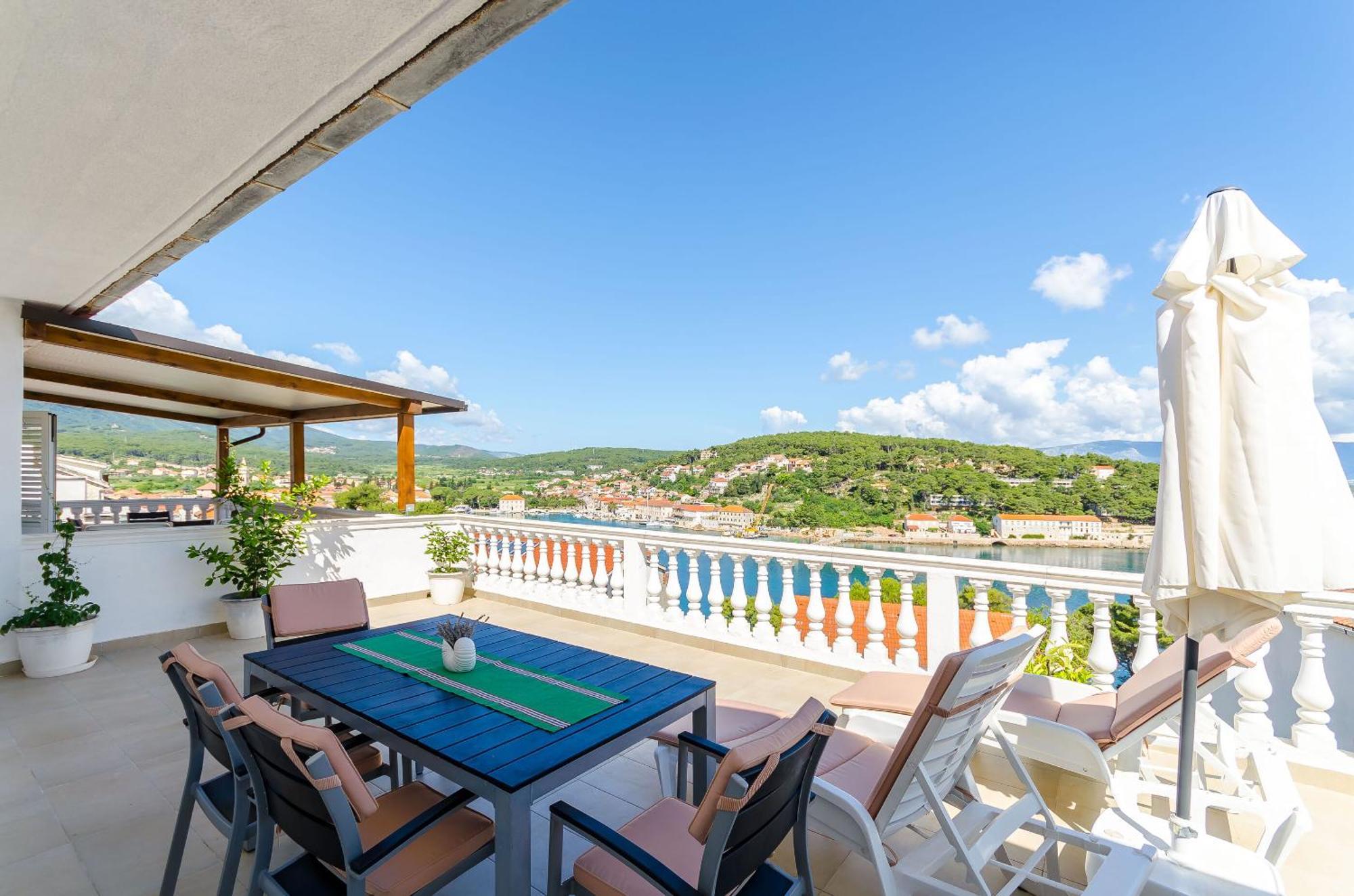 Apartments Jakov Jelsa  Εξωτερικό φωτογραφία