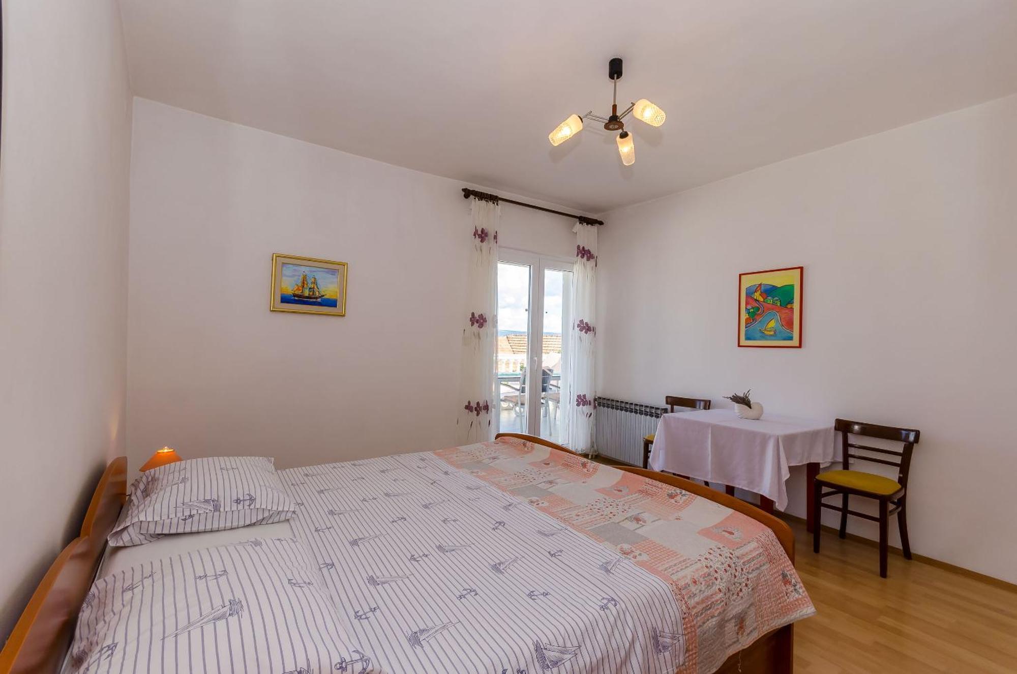 Apartments Jakov Jelsa  Εξωτερικό φωτογραφία