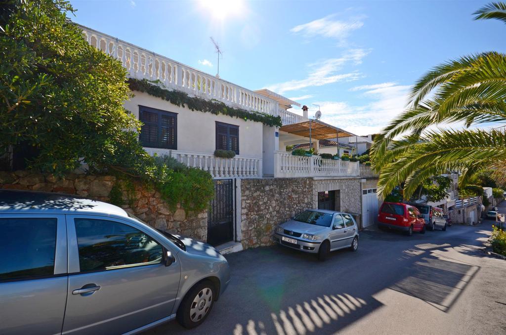 Apartments Jakov Jelsa  Εξωτερικό φωτογραφία